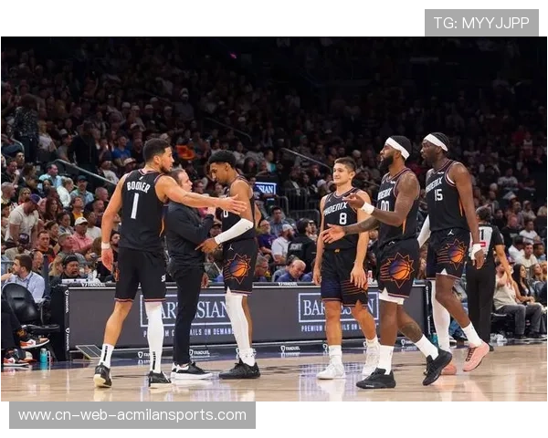 布克连续高光时刻,凤凰城掌控比赛主动