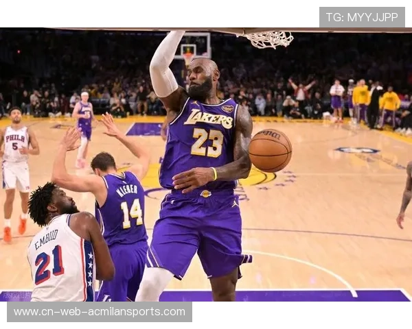 76人夹击不到位，里夫斯空位连中